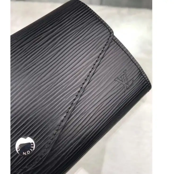 LV Bags 19B5790004 0502